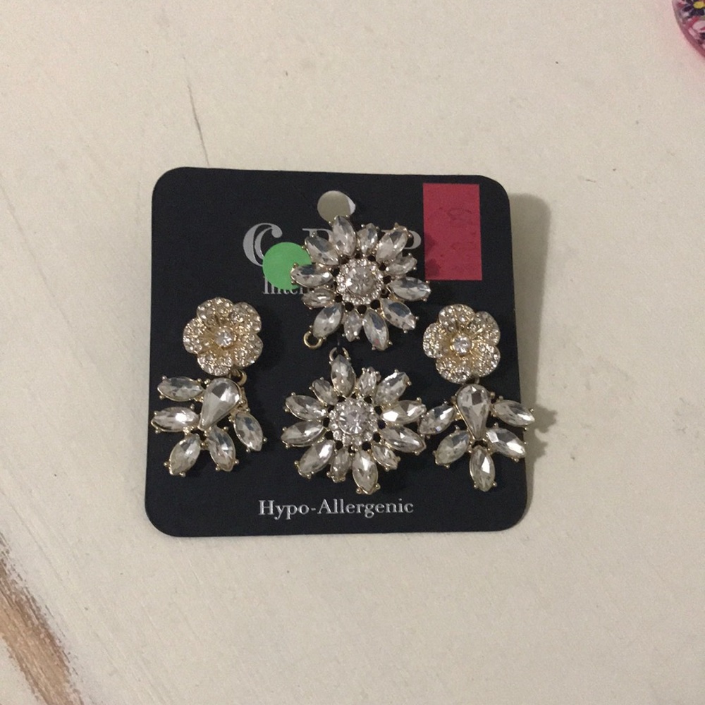 Interchangeable earrings